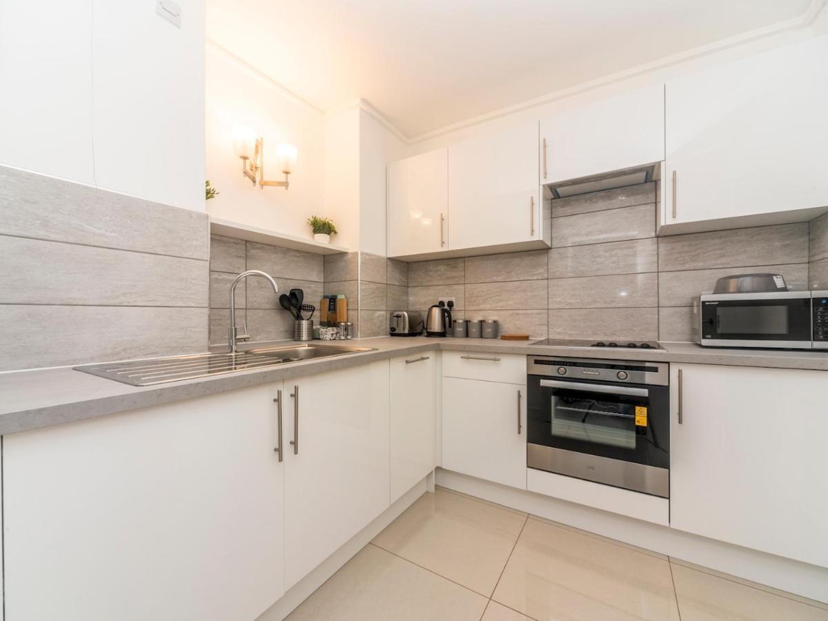 Pass The Keys Riverside Amazing Flat In London Close To The O2 Exterior photo